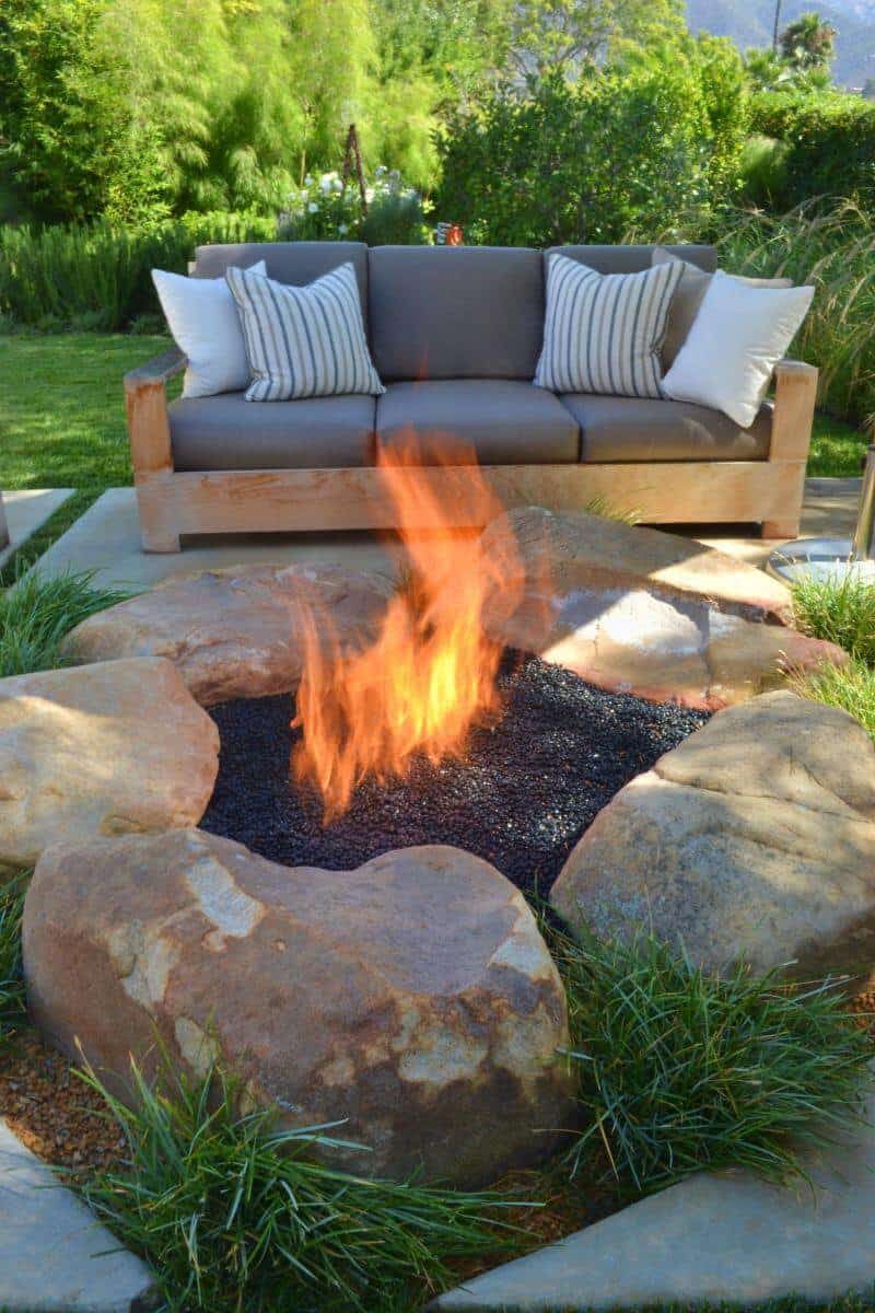 These backyard upgrades on a budget promise to help you in getting the best result with the lowest prices! For other ideas go to betterthathome.com